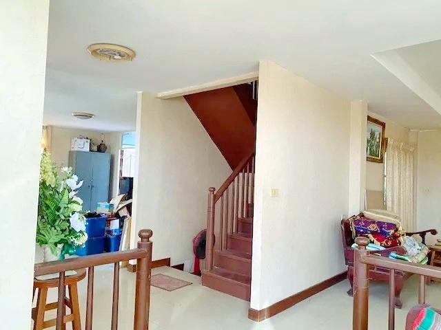 ให้เช่าบ้านเดี่ยว 2 ชั้น 62 ตร.วา.มีเฟอร์ 3นอน 3น้ำ รร.วัดขุมทอง 700 ม.ตลาดตั้งเจริญ 4.3กม. ถ.ขุมทอง-ลุมโตยติง 4