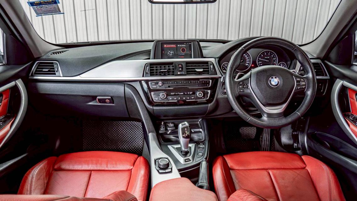 BMW 330E Sport ปี2018 รูปที่ 10