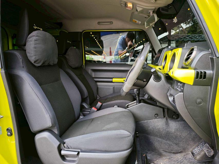 Suzuki Jimny 1.5 4WD 12