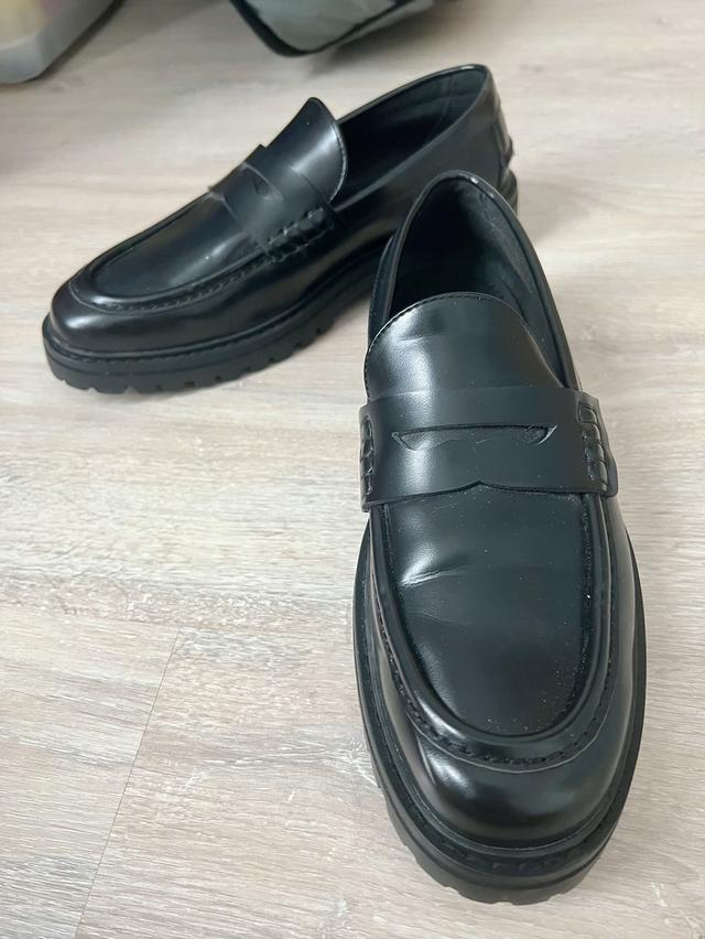 รองเท้า Loafers H&M สีดำ 2