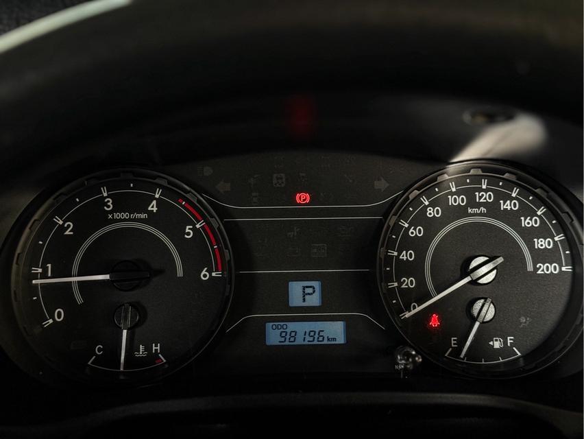 รหัสรถ WRT3253 2021 TOYOTA HILUX REVO, 2.4 ENTRY Z EDITIONโฉม DOUBLE CAB สีเทา เกียร์ออโต้ 9