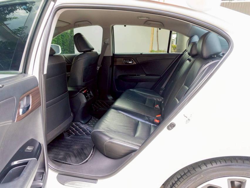 Honda Accord 2.0El ปี16 18