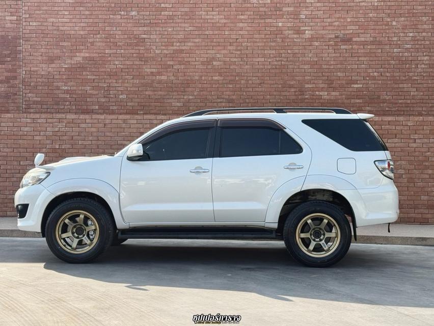 Toyota Fortuner 3.0 V 2WD AT ปี 2012 8