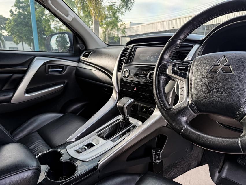 ขาย Mitsubishi Pajero 2.4GT ปี16 9
