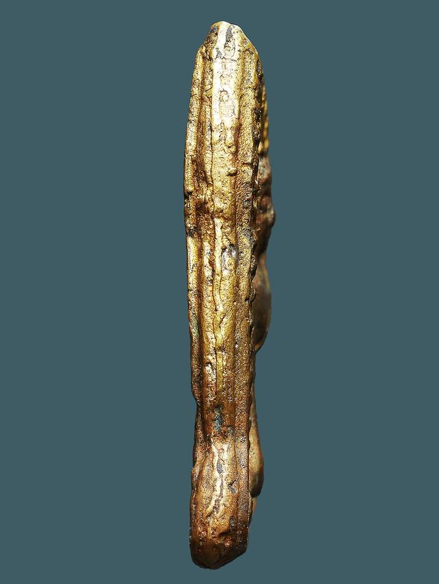 เหรียญหล่อพระพุทธชินราชหลวงพ่อเงิน พิมพ์เข่าจม เนื้อทองผสม ว ัดดอนยายหอม ปี 2493...เก่าเดิมๆ สวยแชมป์