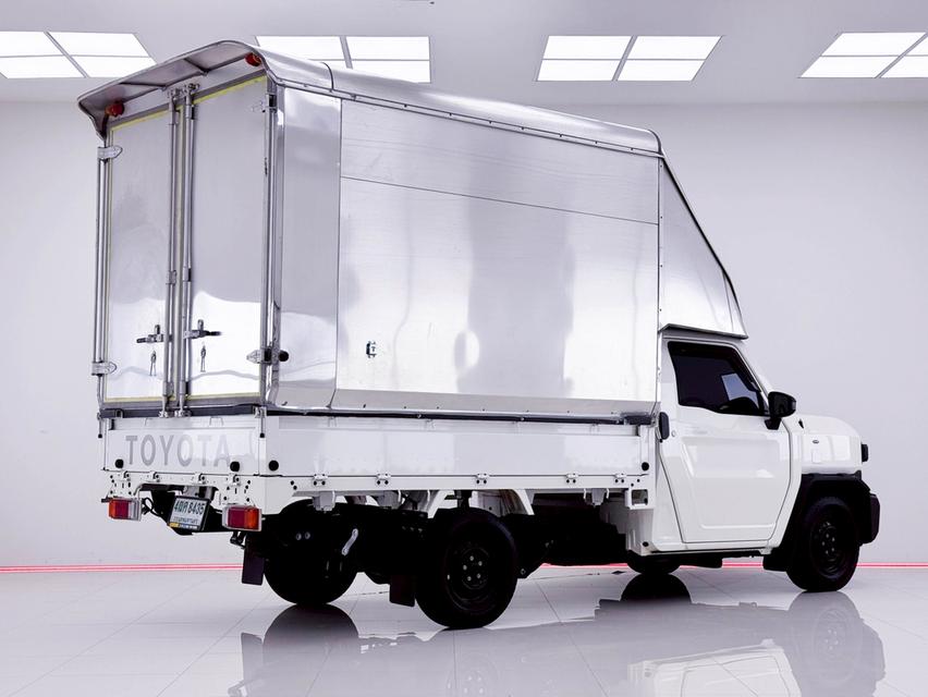 TOYOTA HILUX CHAMP 2.4 LWB AT STANDARD CAB 2025