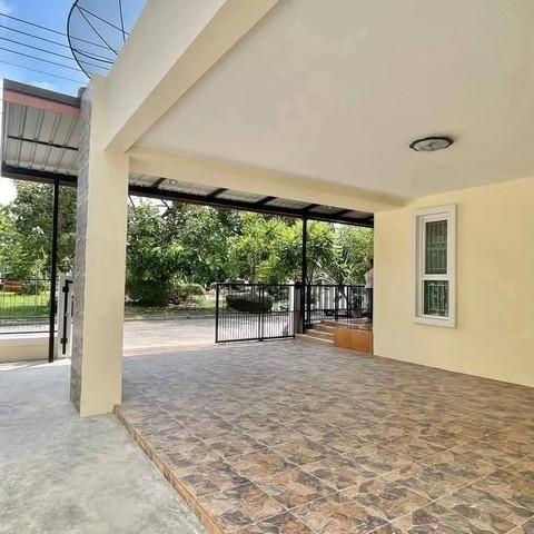 ให้เช่าบ้านเดี่ยวหลังใหญ่พนัสชลบุรี สิรัชชา พาร์ค ใกล้นิคมอมตะพานทองชลบุรี เฟส 8,9,10 บ้านอยู่หน้าสวนบรรยากาศดี 4