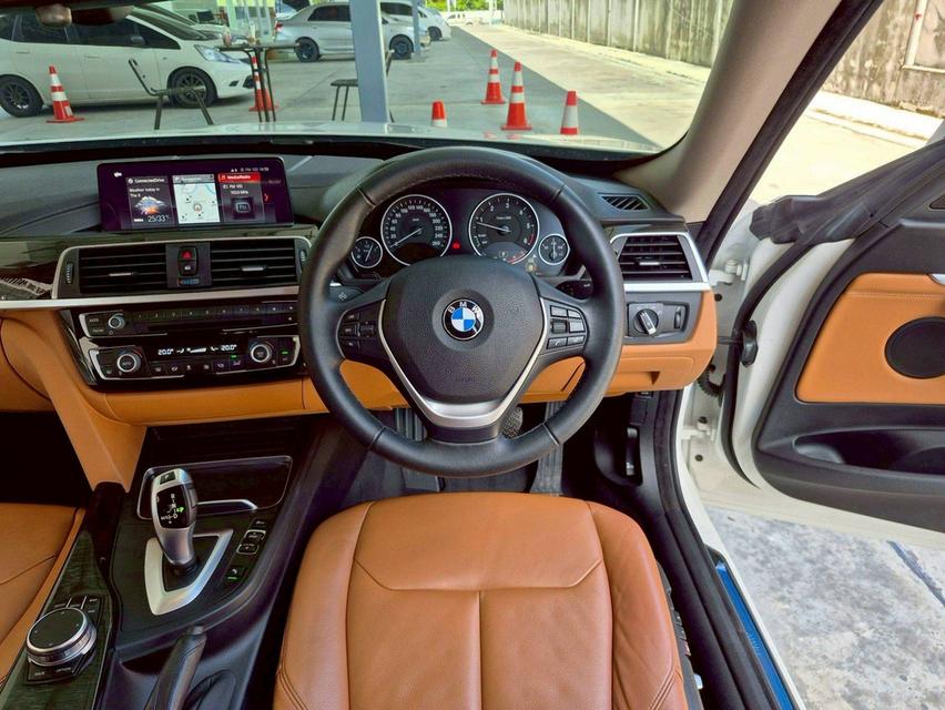 BMW 320D GT ปี20 9