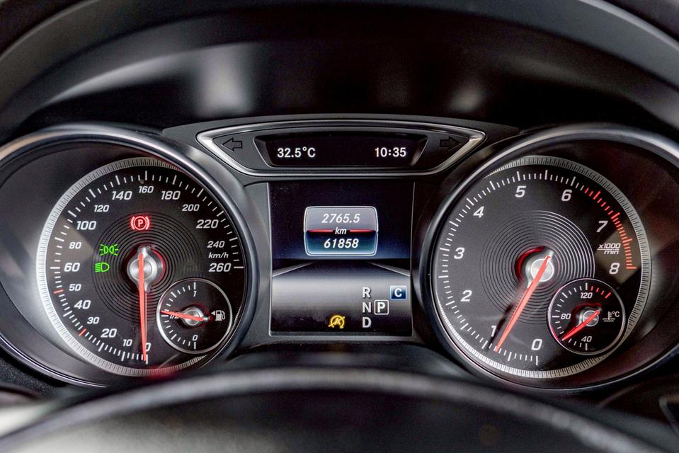 รหัสรถ NP579 BENZ GLA200 URBAN 2020 16