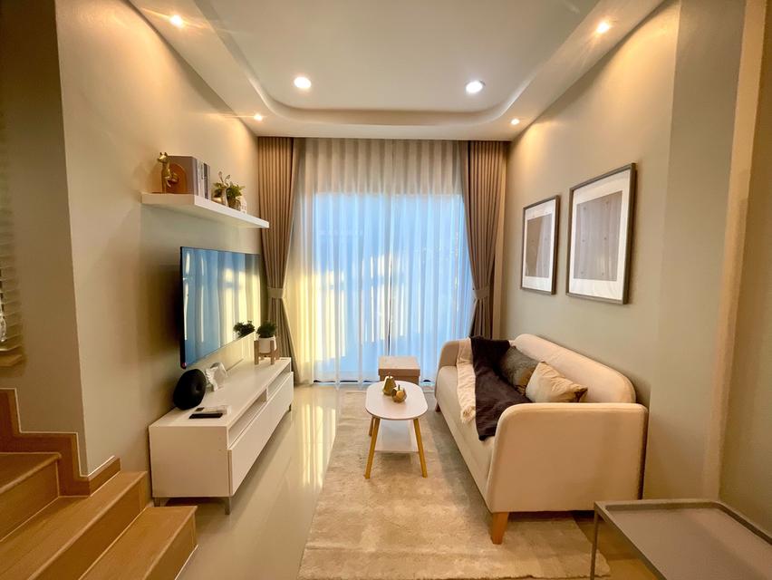 เดอะ ธาม อ่อนนุช-มอเตอร์เวย์ 2