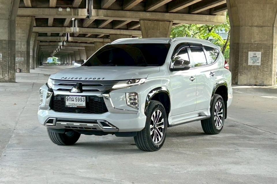 Mitsubishi Pajero Sport 2.4 GT Premium 2WD AT ปี 2020 รถสวยมือเดียว