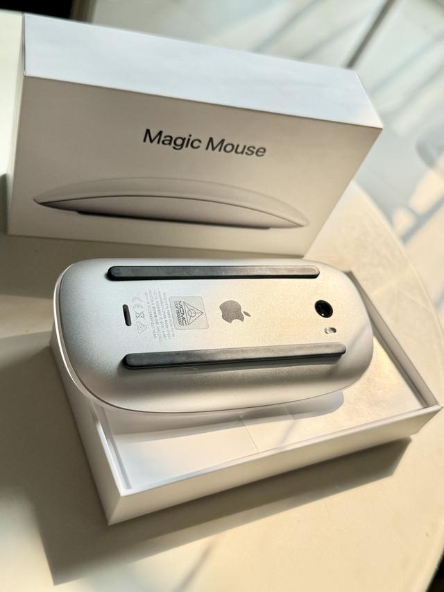 Apple Magic Mouse แท้ สีขาว ใช้ 2 ครั้ง สภาพ 99% กล่องครบ รุ่น Lightning