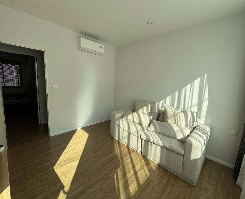 ให้เช่าทาวน์โฮม 3 ชั้น โครงการ บ้านกลางเมือง พระราม 9 กรุงเทพกรีฑา / ถ.กาญจนาภิเษก และ มอเตอร์เวย์หมายเลข 9 / ซอยกาญจนาภิเษก 23 / บ้านสวย / แอร์ทั้งหล 5