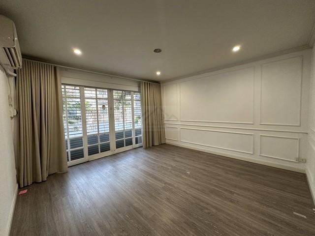 PB5433 ให้เช่า Townhome 2 ชั้น ซอยปรีดีพนมยงค์35 หมู่บ้าน Parklane ปรีดี พนมยงค์