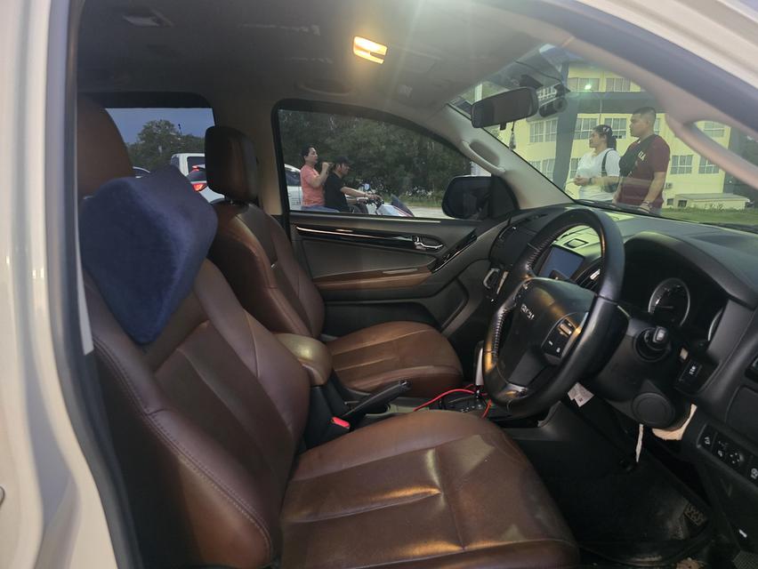 Izusu D-Max 4 ประตู Z-Prestige 3.0 ปี2019 9