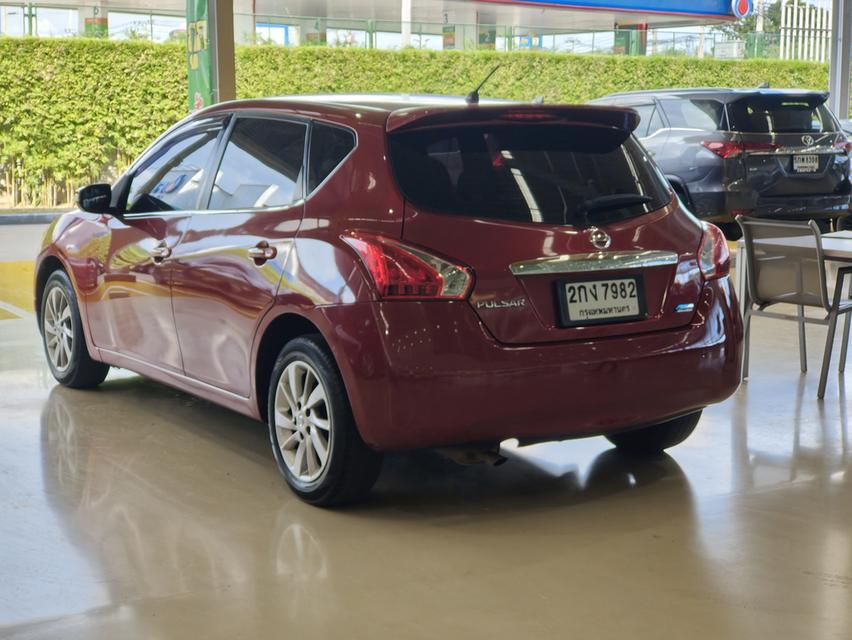 Nissan Pulsar 1.6 V AT  4