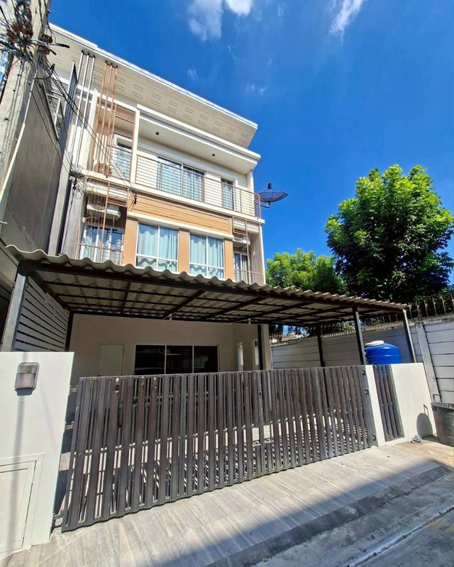 ให้เช่าทาวน์โฮม 3 ชั้น หมู่บ้านวิลเลตซิตี้ ทำเลดีพร้อมอยู่ ใกล้ APL หัวหมาก (N.1947) 15