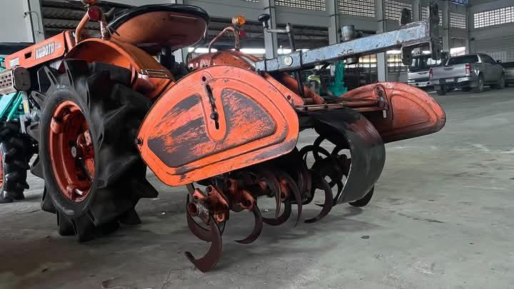 รถไถพร้อมโรตารี่ Kubota B5000 2