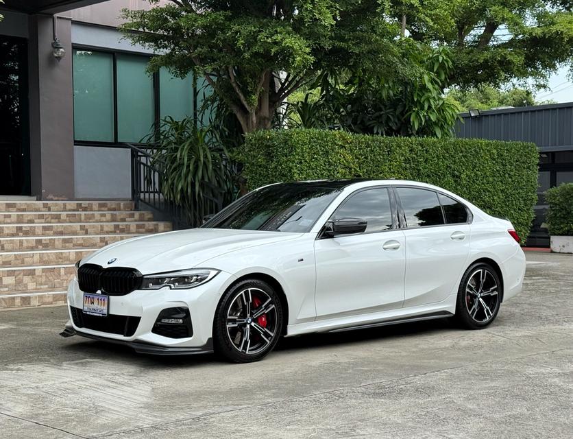 2022 BMW 320D MSPORT รถมือเดียวออกป้ายแดง รถวิ่งน้อยเพียง 6X,XXX กม รถไม่เคยมีอุบัติเหตุ BSI ยังเหลืออีกนานครับ