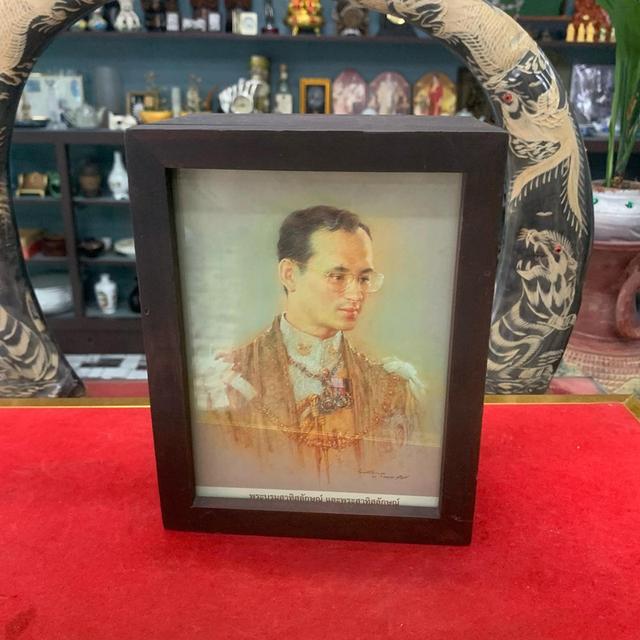 กล่องไม้ รูปปั้น ร.5 2
