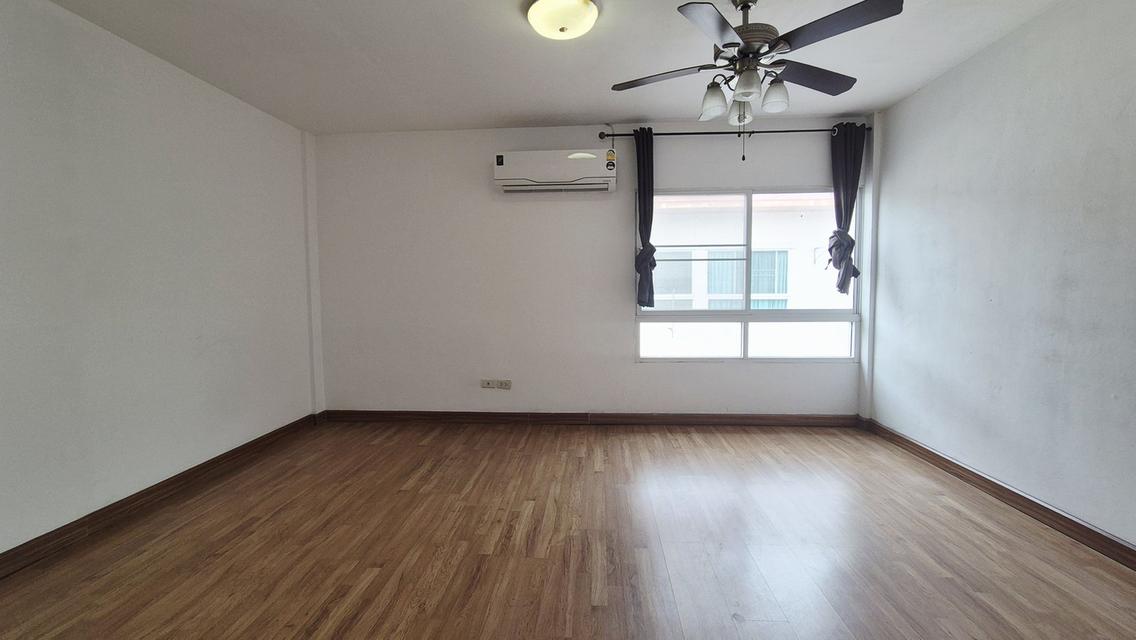ขายทาวน์โฮม 3 ชั้นครึ่ง หมู่บ้านรินรดา ทำเลดี เดินทางสะดวก 10