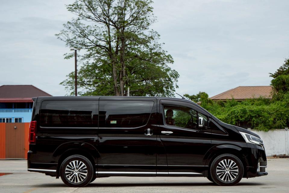 Toyota majesty ไมล์ 8xxxx km.