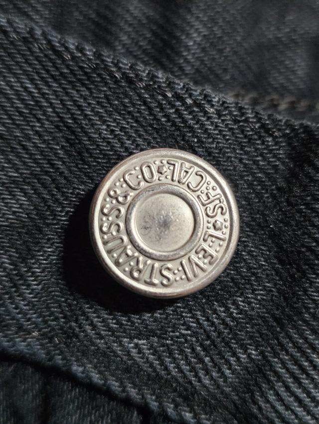 Levi's 501 super blackผลิตกันยายนปี 1998 ป้ายกระดาษ ใหม่มากเอว 32"ยาว 42"เป้า 12"ขา 8"3,500 บาท ส่งฟรีทั่วประเทศ รูปที่ 6