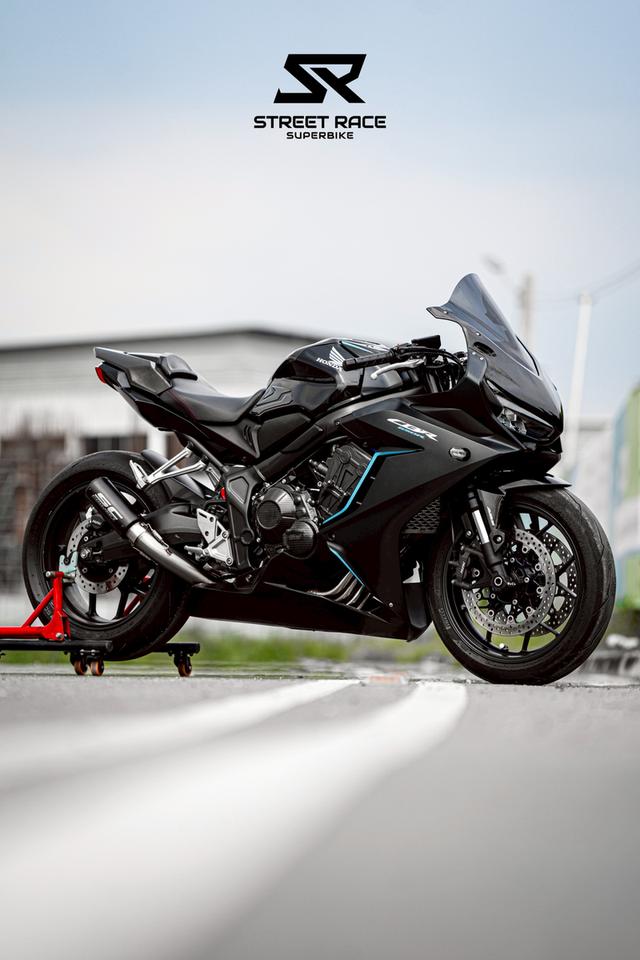 2023 Honda 📢 honda cbr650R ดำ-ฟ้า | ปี 2023 หล่อ สปอร์ตเต็มขั้น สภาพกริ๊บ พร้อมซิ่ง! 🏍️ รูปที่ 3