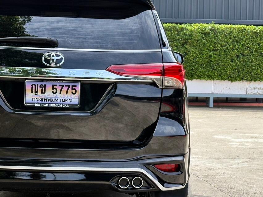 2020 TOYOTA FORTUNER 2.4 V รถสภาพสมบูรณ์ พร้อมใช้งาน รถวิ่งน้อย เข้าศูนย์ทุกระยะ ไม่เคยมีอุบัติเหตุครับ 8