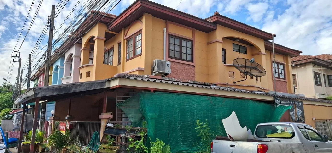 ขายบ้านทาวเฮาส์ หมู่บ้านศิริวรรณ-ชวนชม 2
