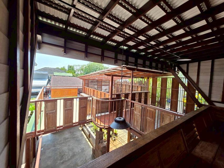 บ้านเดี่ยว 2 ชั้น ครึ่งตึก ครึ่งไม้ ( ไม้สัก ) 10