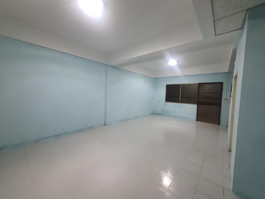 ให้เช่าทาวน์เฮ้าล์หมู่บ้านร่มรื่นวิลล์ 2 มี 2 ห้องนอน 2 ห้องน้ำ 8,000 บาท/เดือน 2