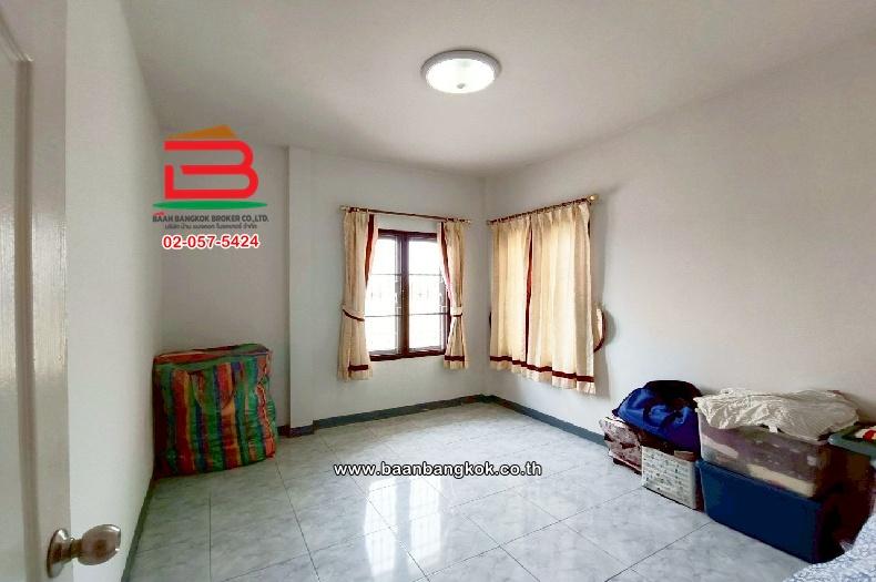 บ้านเดี่ยว หมู่บ้านนนทิชา ลำลูกกา-คลอง 8 (เฟส 1) เนื้อที่ 57.5 ตร.ว (ใกล้ตลาดเจริญกัลป์ คลอง.8 ลำลูกกา) ตำบลลำลูกกา อำเภอลำลูกกา จังหวัดปทุมธานี 11