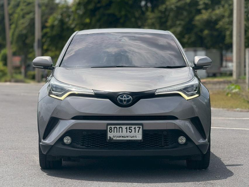 Toyota C-HR Hybrid  HV  TOP  ปี 2018  สีเทา   ออโต้  สภาพเยี่ยม ป้ายแดง มือเดียว 9
