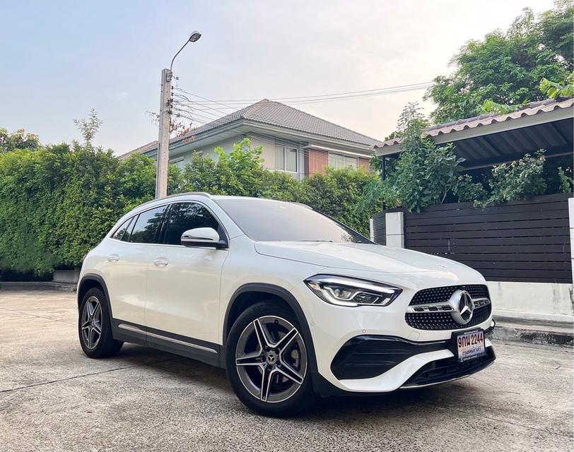 รหัสรถ AP2244 Benz GLA200 AMG ปี 2022 สีขาว 1