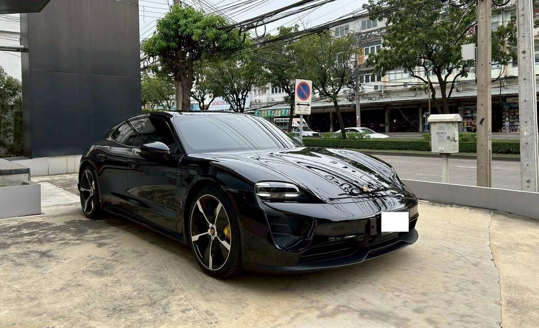 Porsche Taycan Cross Tourismo ปี22 3