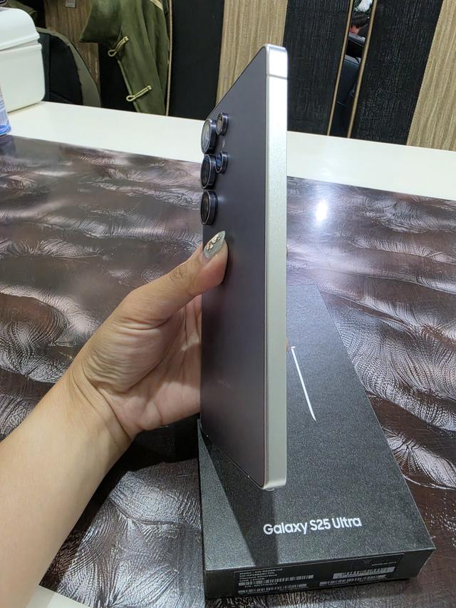 Samsung s25 ultra 512gb. สภาพดี ยกกล่อง รูปย่อยที่ 2