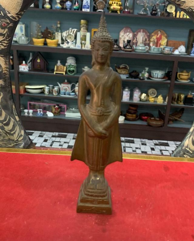 พระทองเหลืองเก่า