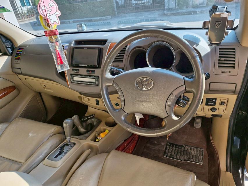 รถยนต์ toyota fortuner รูปที่ 5