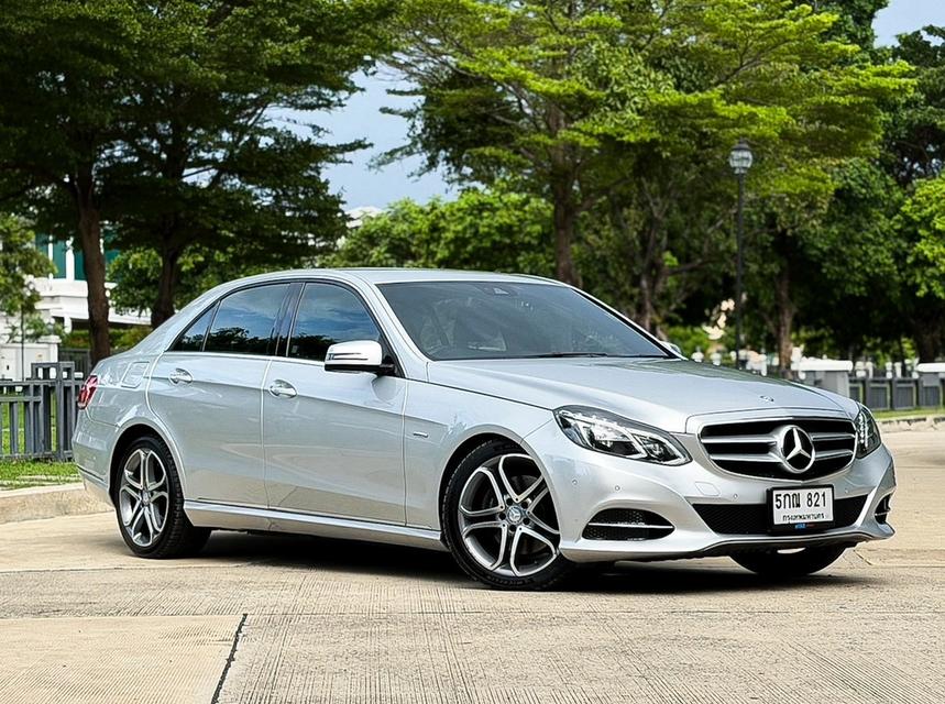 Benz E200 Edition E W212 Facelift ปี 2016 เจ้าของเดียว ใช้งานน้อย เบนซินล้วน หายาก รูปย่อยที่ 2