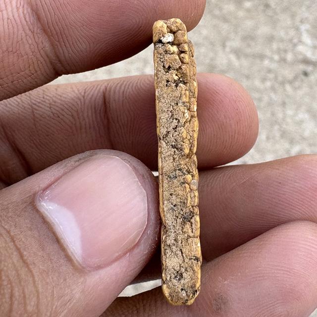 พระสมเด็จวัดระฆัง เนื้อขนมตุ๊บตั๊บ รูปที่ 4