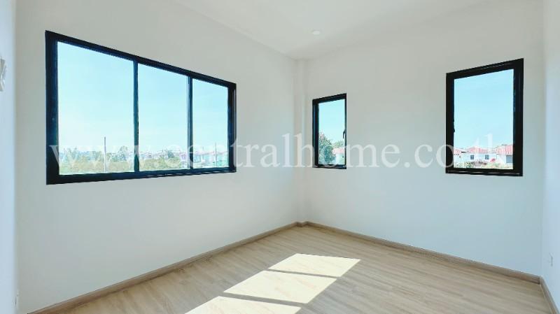 บ้านแฝด ปัญญสิริย์ ลาดหลุมแก้ว เฟส 2 หลังริม บ้านมือ 1 16