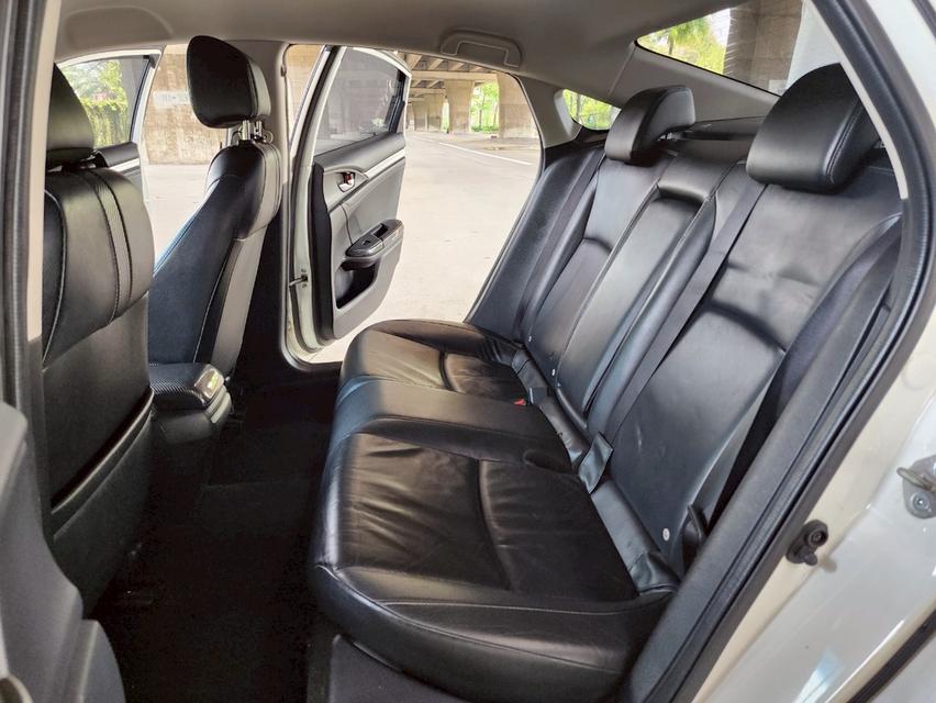 Honda Civic 1.8EL ปี 2018 11