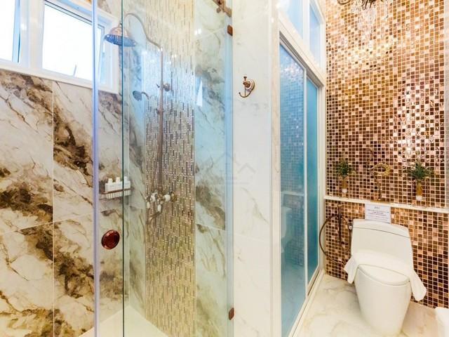 คริสตัลวิลล์ ซอยประดิษฐ์มนูธรรม 19 10