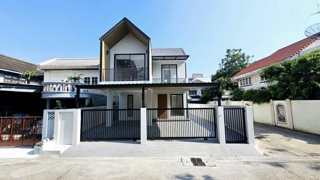 ขายบ้านเดี่ยว 2 ชั้น รีโนเวทใหม่ หลังมุม ถนนสุขุมวิท 60-1 ใกล้ BTS บางจาก 1