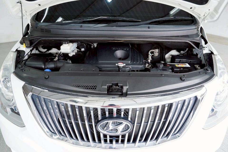 HYUNDAI H-1 GRAND STAREX 2.5 VIP 2013 จด 2015 รถตู้VIP สวยหรูดูแลดี 17