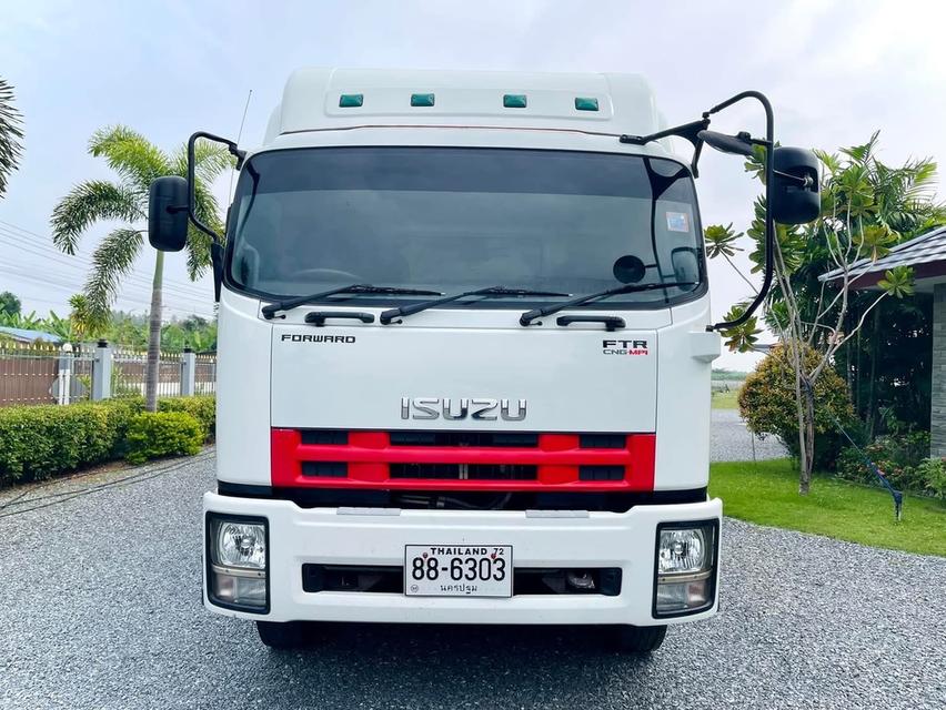 Isuzu FTR 220 Hp Turbo ปี 2011