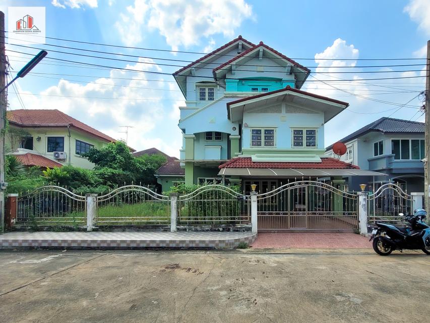 ขาย บ้านเดี่ยว หลังใหญ่ บ้านสวนดอกไม้ 300 ตรม 87.6 ตรว ติดถนนบรมฯ105 2