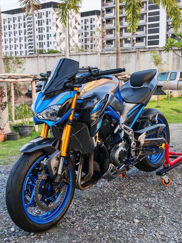 Kawasaki z 900ปี 2017