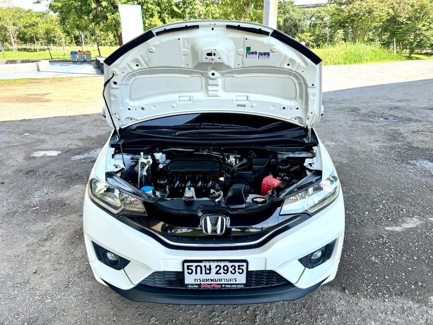 Honda jazz 1.5SV ปี 2017 รถบ้าน สภาพสวย ไม่เคยชน ไม่เคยติดแก๊ส 2